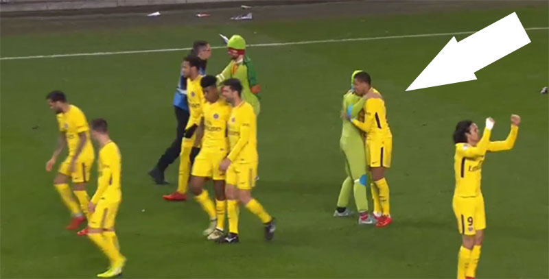 Illustration for article titled Grown Men Dressed As Ninja Turtles Interrupt European Soccer Game